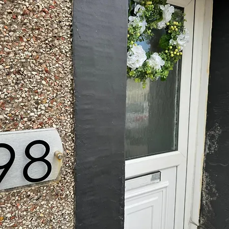 Holly House- 2 Bed Whitehaven