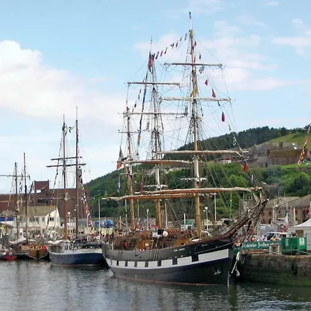 Holly House- 2 Bed Apartment Whitehaven