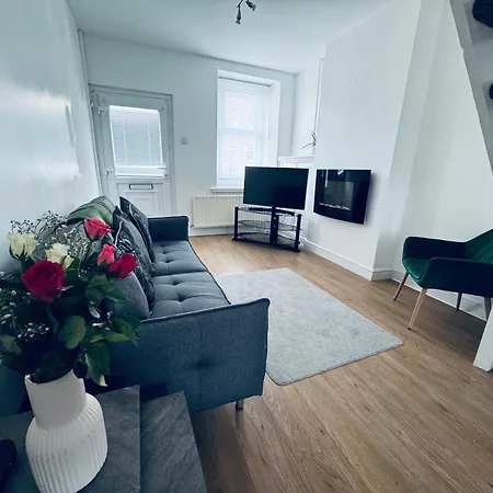 Apartment Holly House- 2 Bed