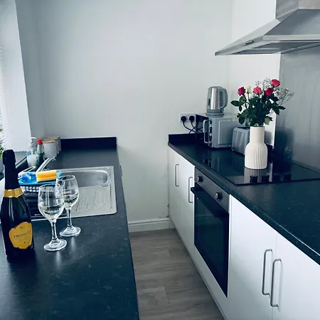 Holly House- 2 Bed Lägenhet *