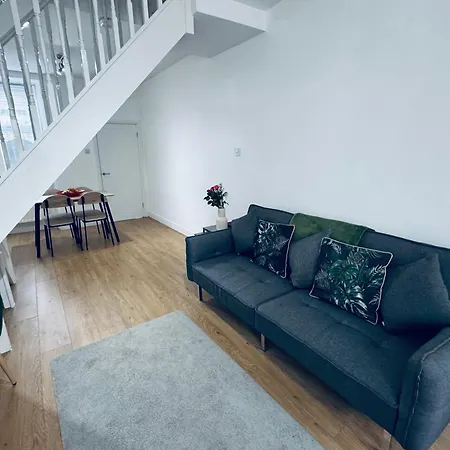 Lägenhet Holly House- 2 Bed *